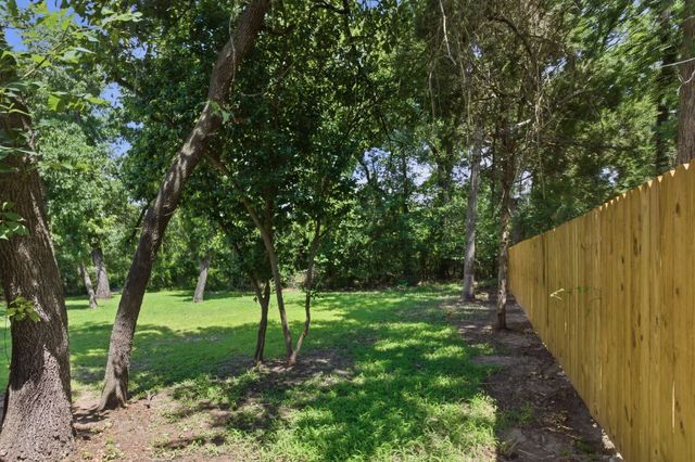 14583 Cherokee Lane, Log Cabin, TX 75148