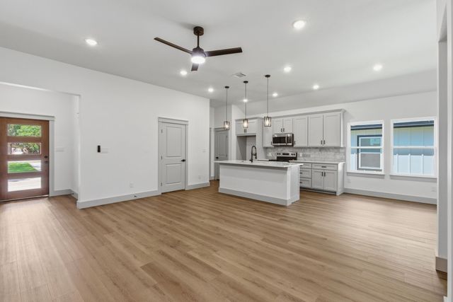 14583 Cherokee Lane, Log Cabin, TX 75148