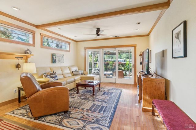 1143 Hudson Ave, St. Helena, CA 94574