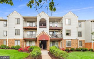 9569 COGGS BILL DR #302, Manassas, VA 20110
