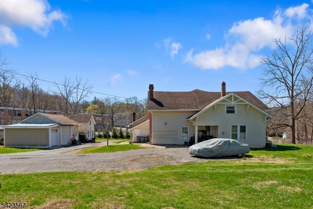 2 Prospect St, Mount Arlington Boro, NJ 07856