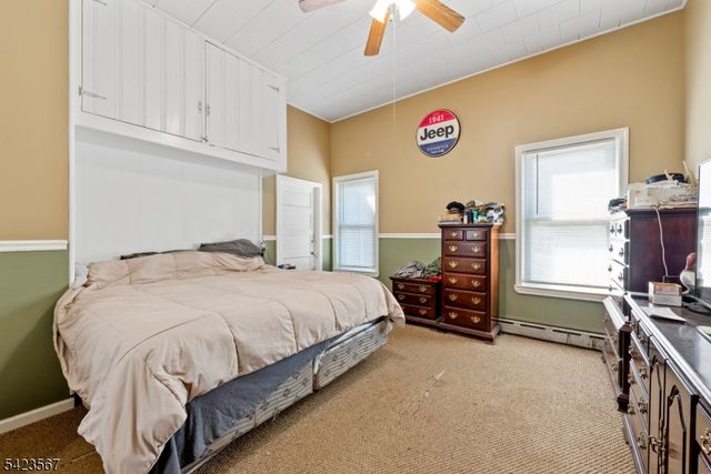 2 Prospect St, Mount Arlington Boro, NJ 07856