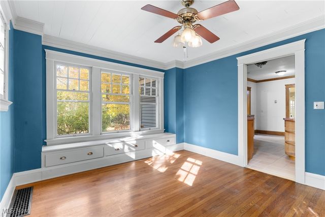 1798 Middlehurst Road, Cleveland Heights, OH 44118