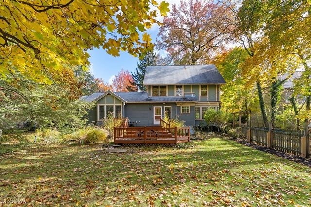 1798 Middlehurst Road, Cleveland Heights, OH 44118