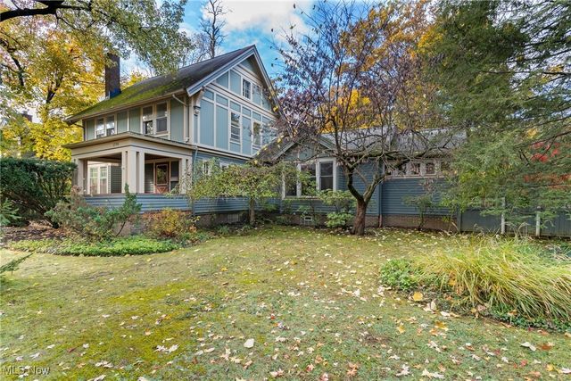 1798 Middlehurst Road, Cleveland Heights, OH 44118