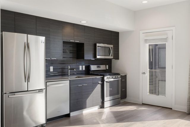 1800 E 4th ST 327, Austin, TX 78702