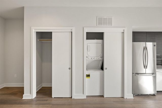 1800 E 4th ST 327, Austin, TX 78702