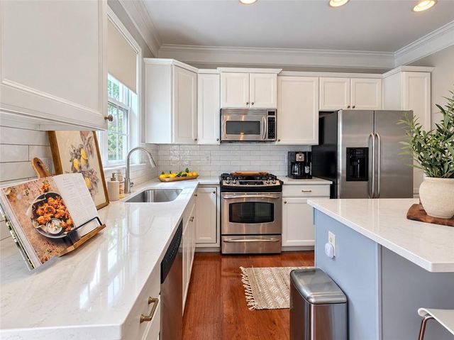 2318 Limehurst Drive NE 101, Atlanta, GA 30319