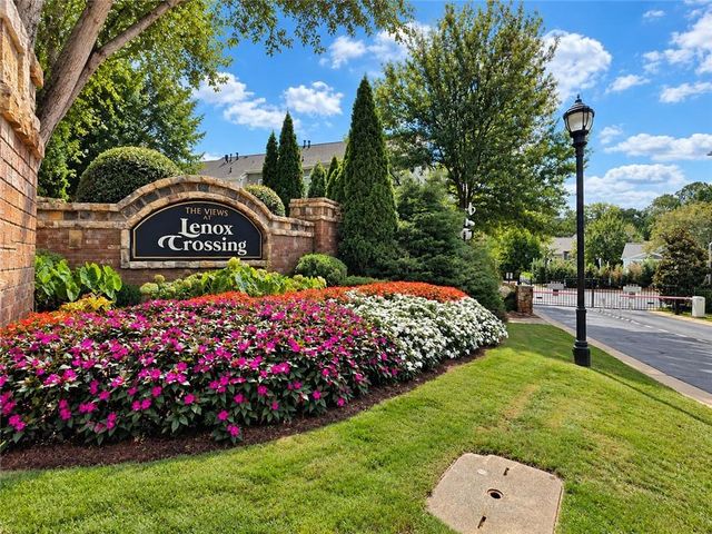 2318 Limehurst Drive NE 101, Atlanta, GA 30319