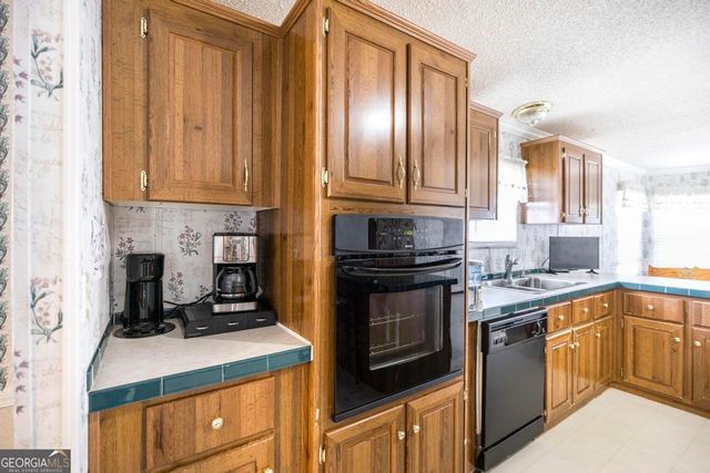 205 Arrlington Bend, Byron, GA 31008