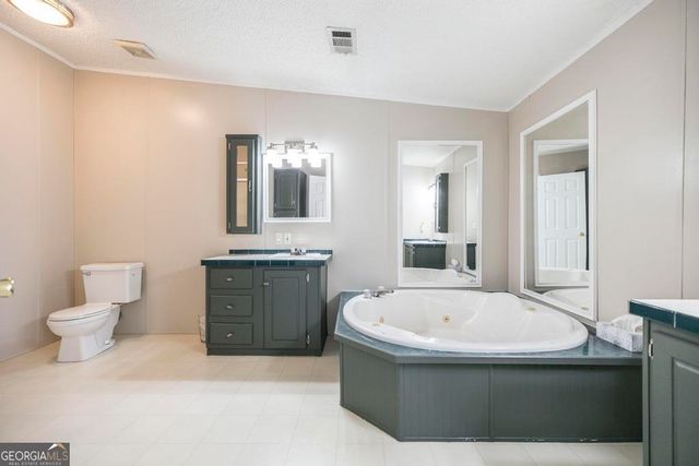 205 Arrlington Bend, Byron, GA 31008