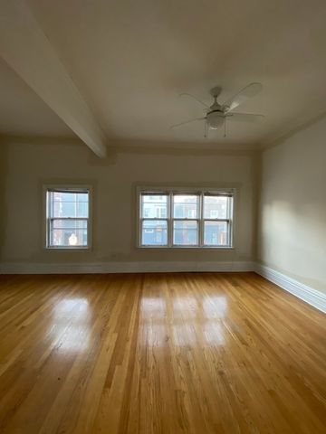 3013 W Belmont Avenue, Chicago, IL 60618