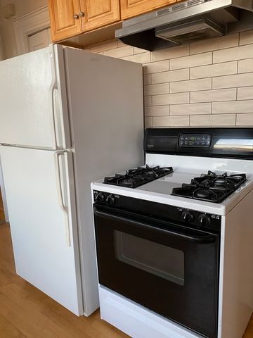 3013 W Belmont Avenue, Chicago, IL 60618