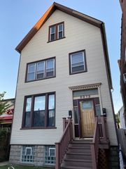 3013 W Belmont Avenue, Chicago, IL 60618