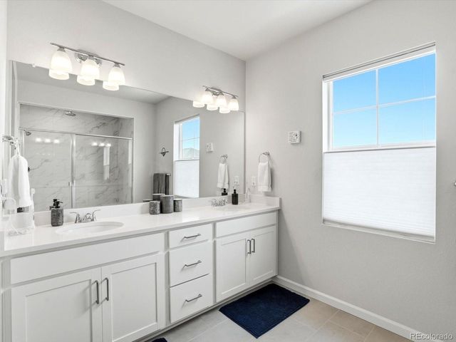 10678 Truckee St, Commerce City, CO 80022