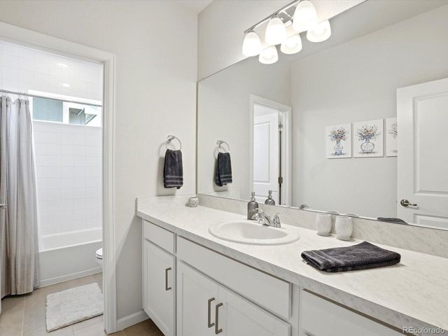 10678 Truckee St, Commerce City, CO 80022