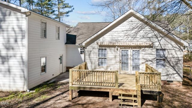 1725 Cobblestone Drive, Creedmoor, NC 27522