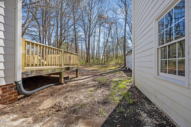 1725 Cobblestone Drive, Creedmoor, NC 27522