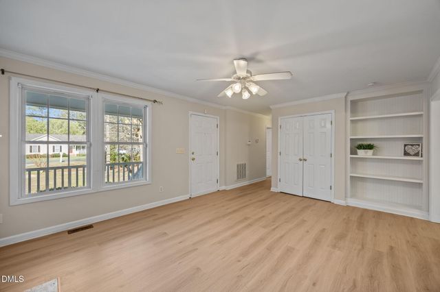 1725 Cobblestone Drive, Creedmoor, NC 27522