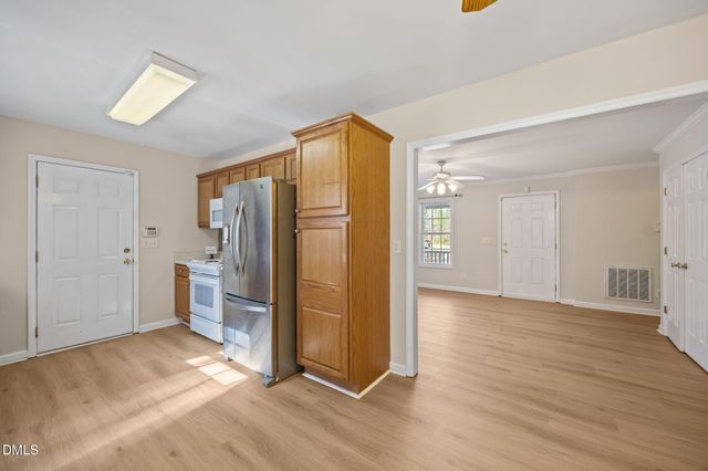 1725 Cobblestone Drive, Creedmoor, NC 27522