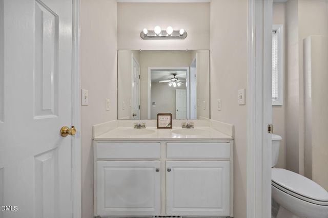 1725 Cobblestone Drive, Creedmoor, NC 27522