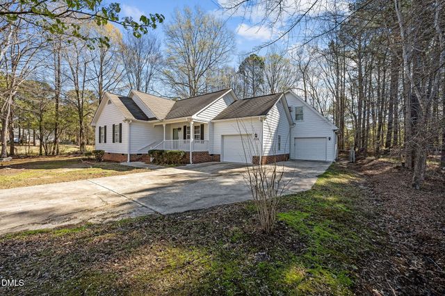 1725 Cobblestone Drive, Creedmoor, NC 27522