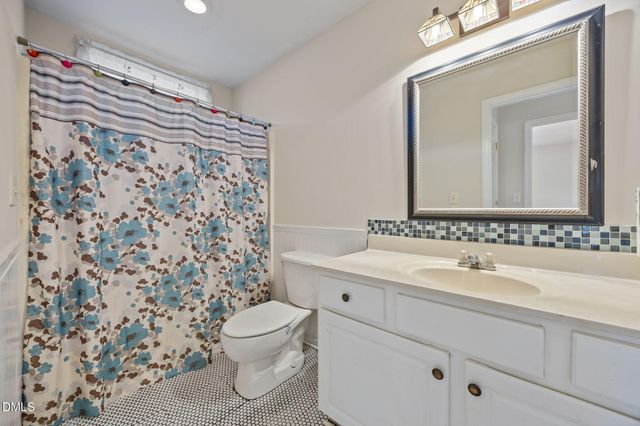 1725 Cobblestone Drive, Creedmoor, NC 27522