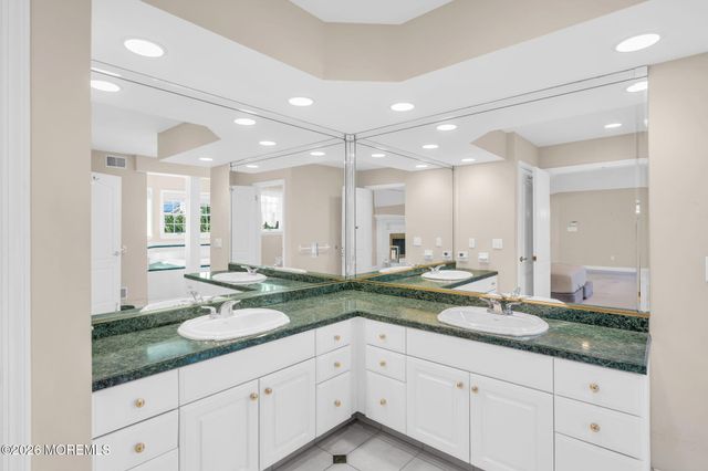 1374 Cabernet Court, Toms River, NJ 08753