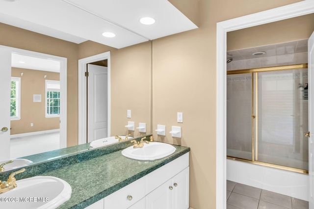 1374 Cabernet Court, Toms River, NJ 08753