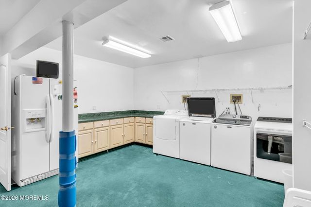 1374 Cabernet Court, Toms River, NJ 08753