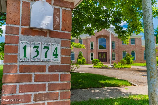 1374 Cabernet Court, Toms River, NJ 08753