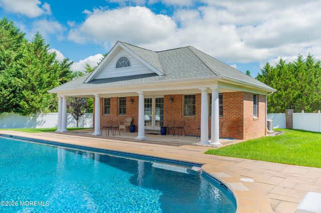 1374 Cabernet Court, Toms River, NJ 08753