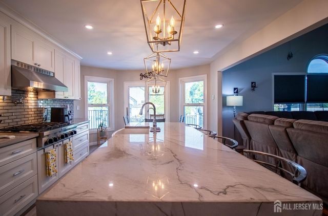 30 Brandon Avenue, Monroe, NJ 08831