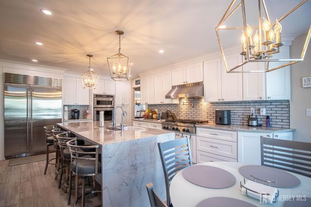 30 Brandon Avenue, Monroe, NJ 08831