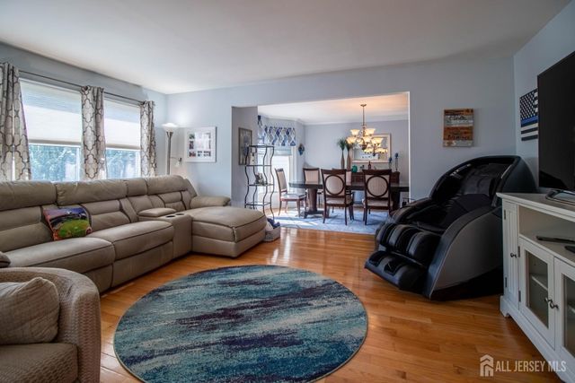 30 Brandon Avenue, Monroe, NJ 08831