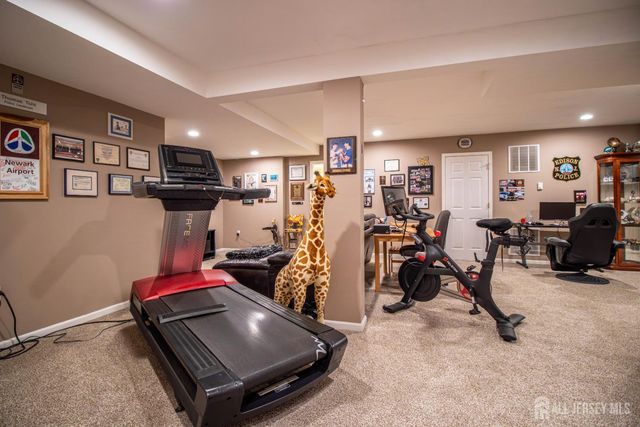 30 Brandon Avenue, Monroe, NJ 08831