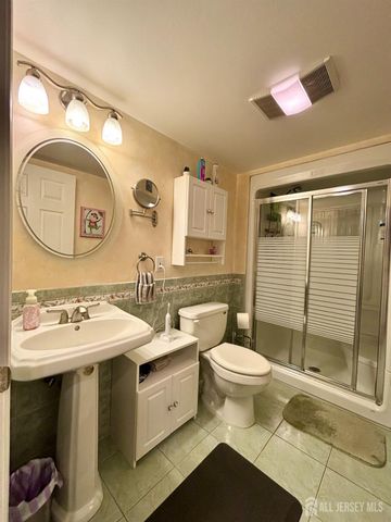 30 Brandon Avenue, Monroe, NJ 08831