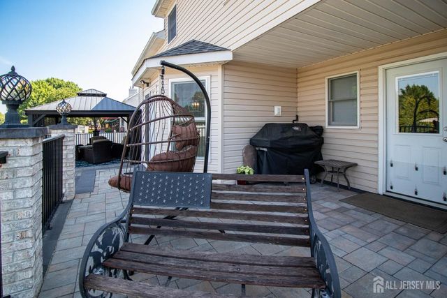 30 Brandon Avenue, Monroe, NJ 08831
