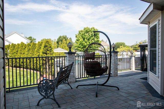 30 Brandon Avenue, Monroe, NJ 08831
