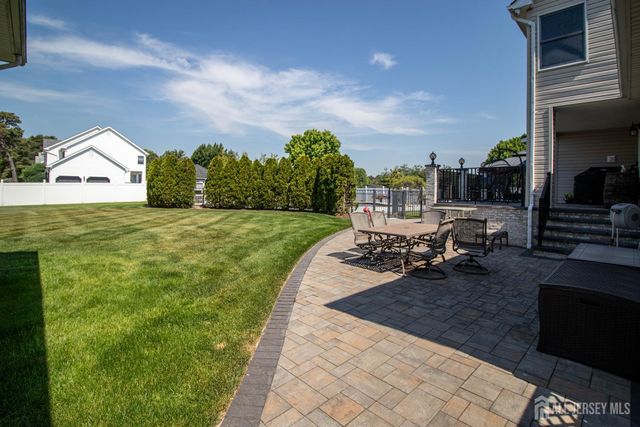 30 Brandon Avenue, Monroe, NJ 08831