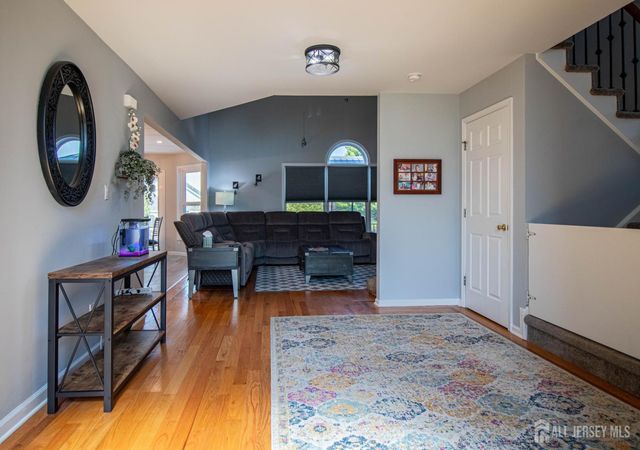 30 Brandon Avenue, Monroe, NJ 08831