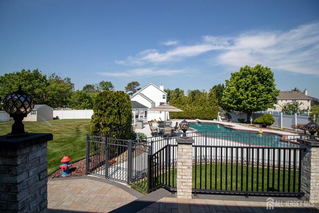30 Brandon Avenue, Monroe, NJ 08831
