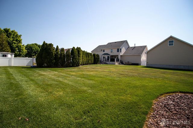 30 Brandon Avenue, Monroe, NJ 08831