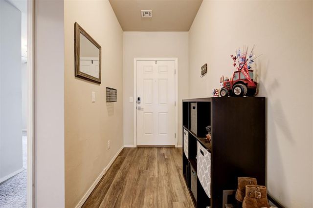 503 Fox Burrow Lane, Newcastle, OK 73065