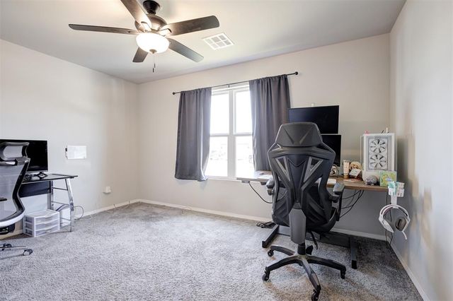 503 Fox Burrow Lane, Newcastle, OK 73065