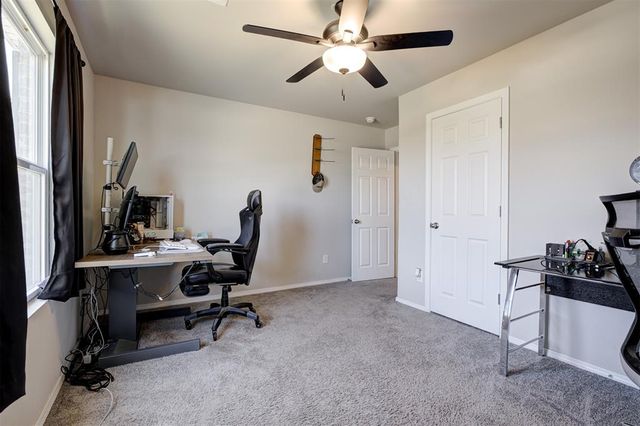 503 Fox Burrow Lane, Newcastle, OK 73065