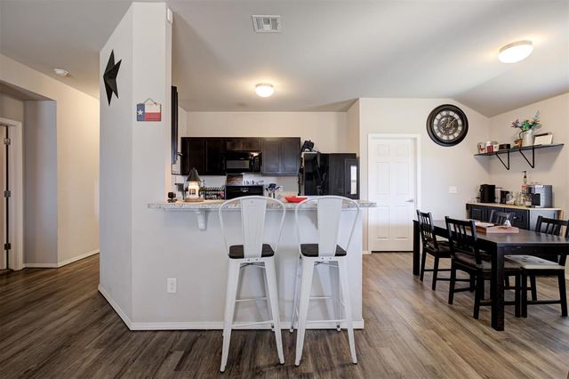 503 Fox Burrow Lane, Newcastle, OK 73065