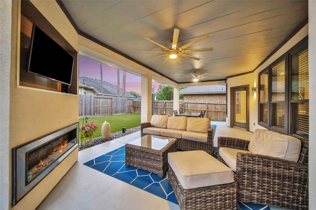 12935 Northpointe Bend Drive, Tomball, TX 77377