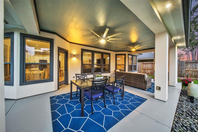 12935 Northpointe Bend Drive, Tomball, TX 77377
