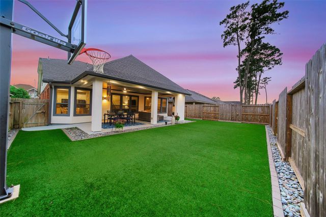 12935 Northpointe Bend Drive, Tomball, TX 77377